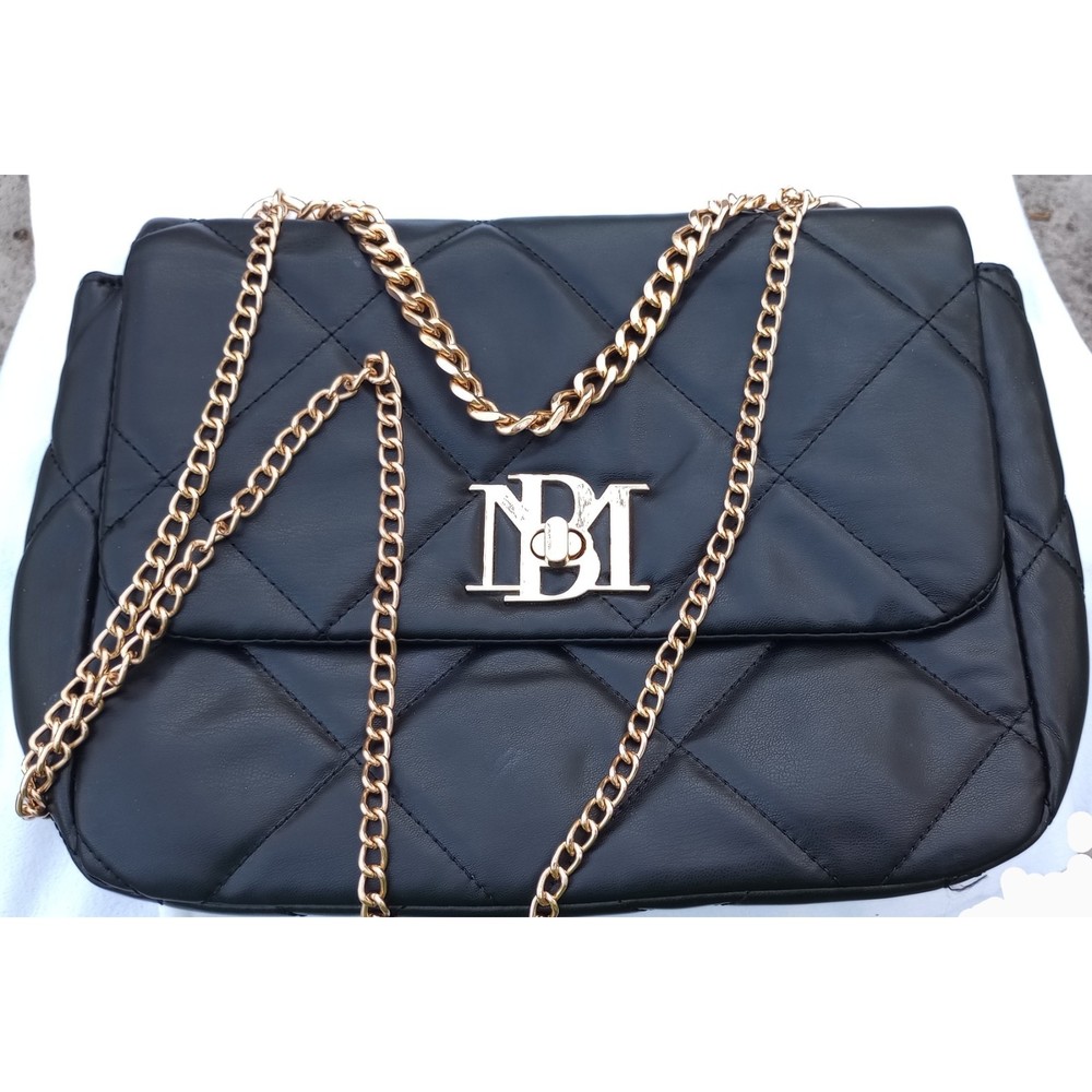 NWOT Badgley Mischka Small Chain Crossbody Bag With Big Diamond Quilting